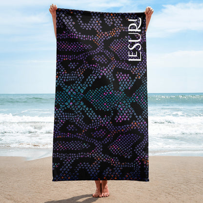 Lesuri Towel