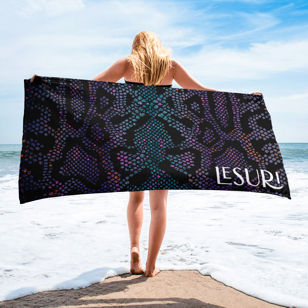 Lesuri Towel